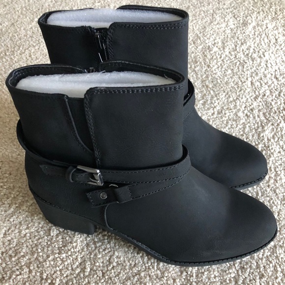 Women’s Black Ankle Boot - Picture 1 of 6